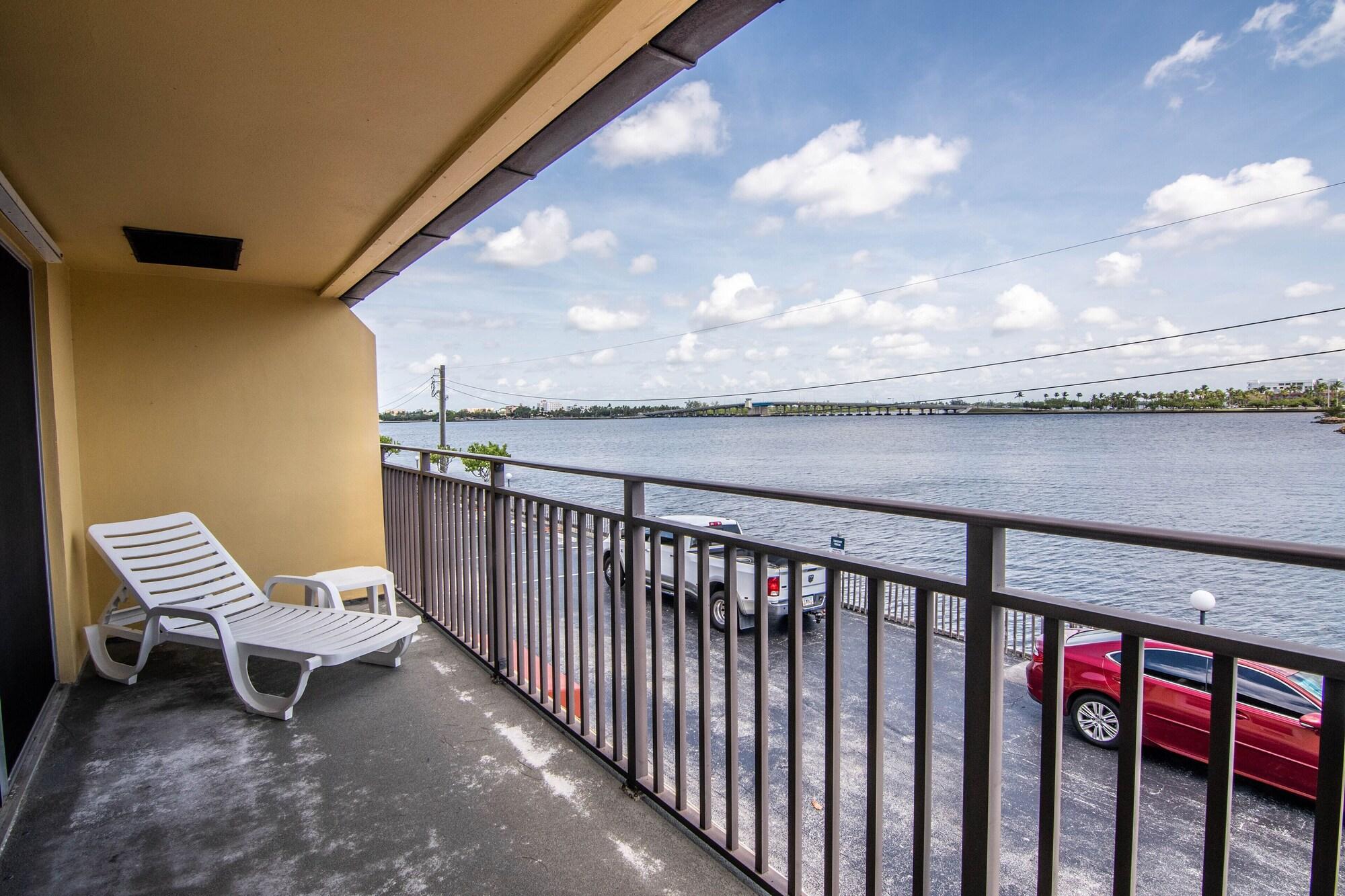 Palm Beach Resort Lake Worth Beach Exteriör bild